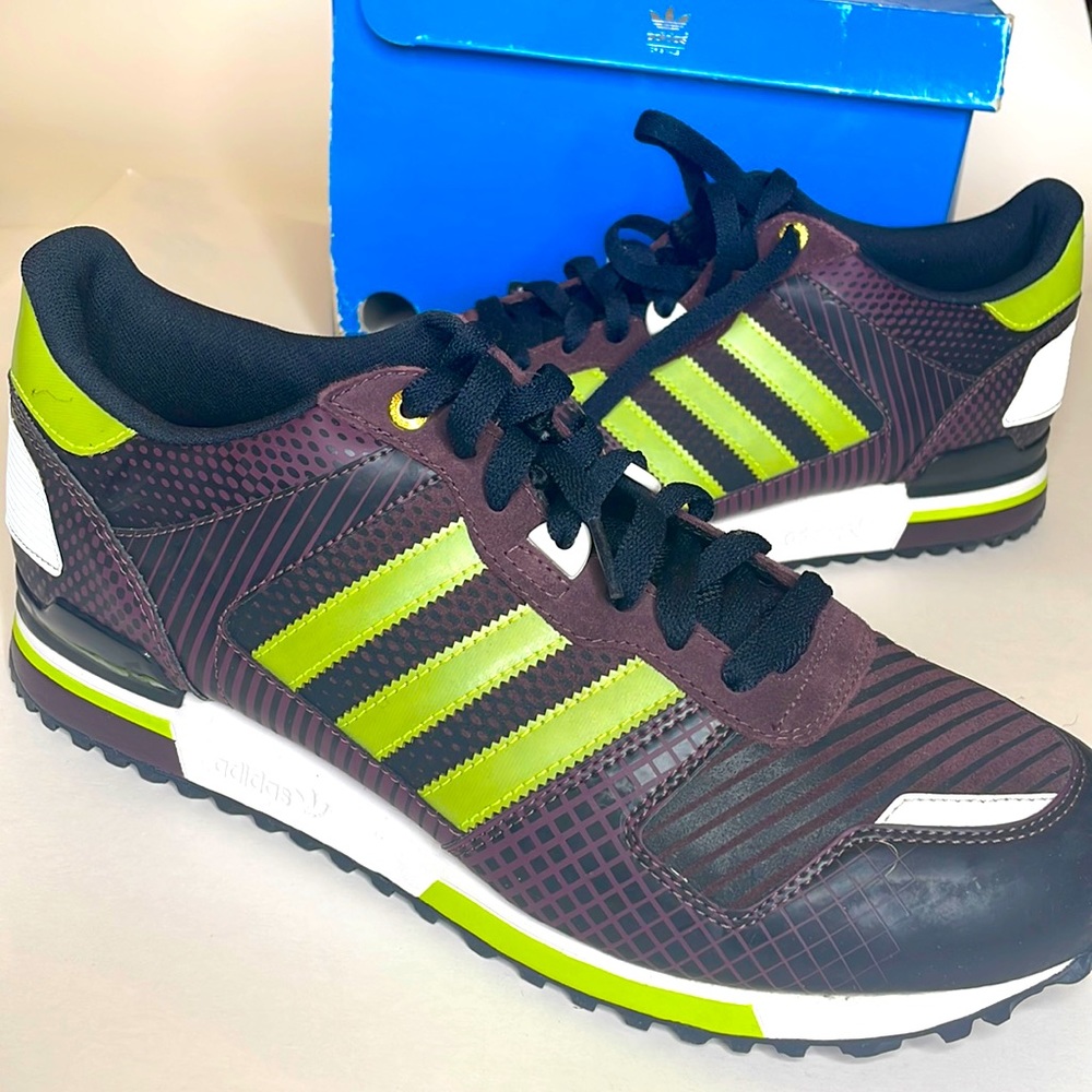Adidas ZX 700 Fade Oddity